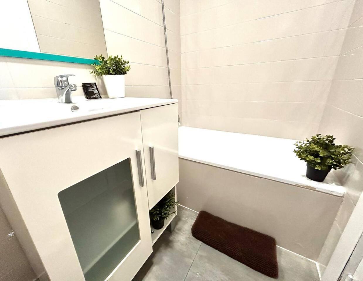Plaza Circular Mas Que Apartamentos مرسية المظهر الخارجي الصورة