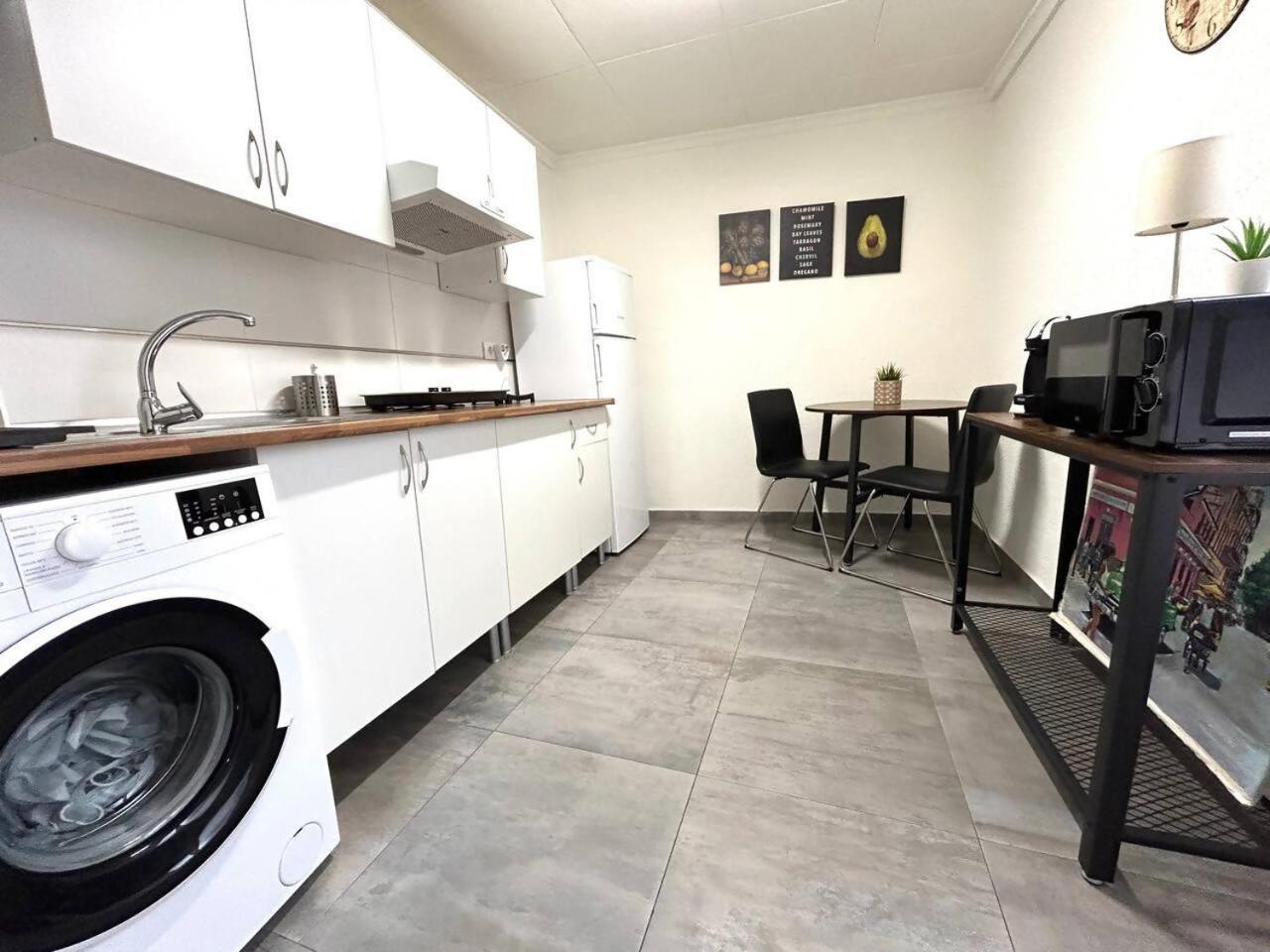 Plaza Circular Mas Que Apartamentos مرسية المظهر الخارجي الصورة